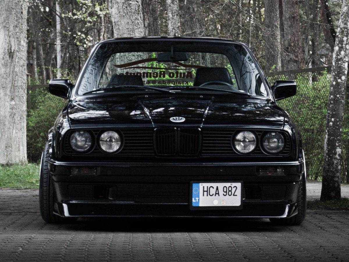 BMW E30 1990m.