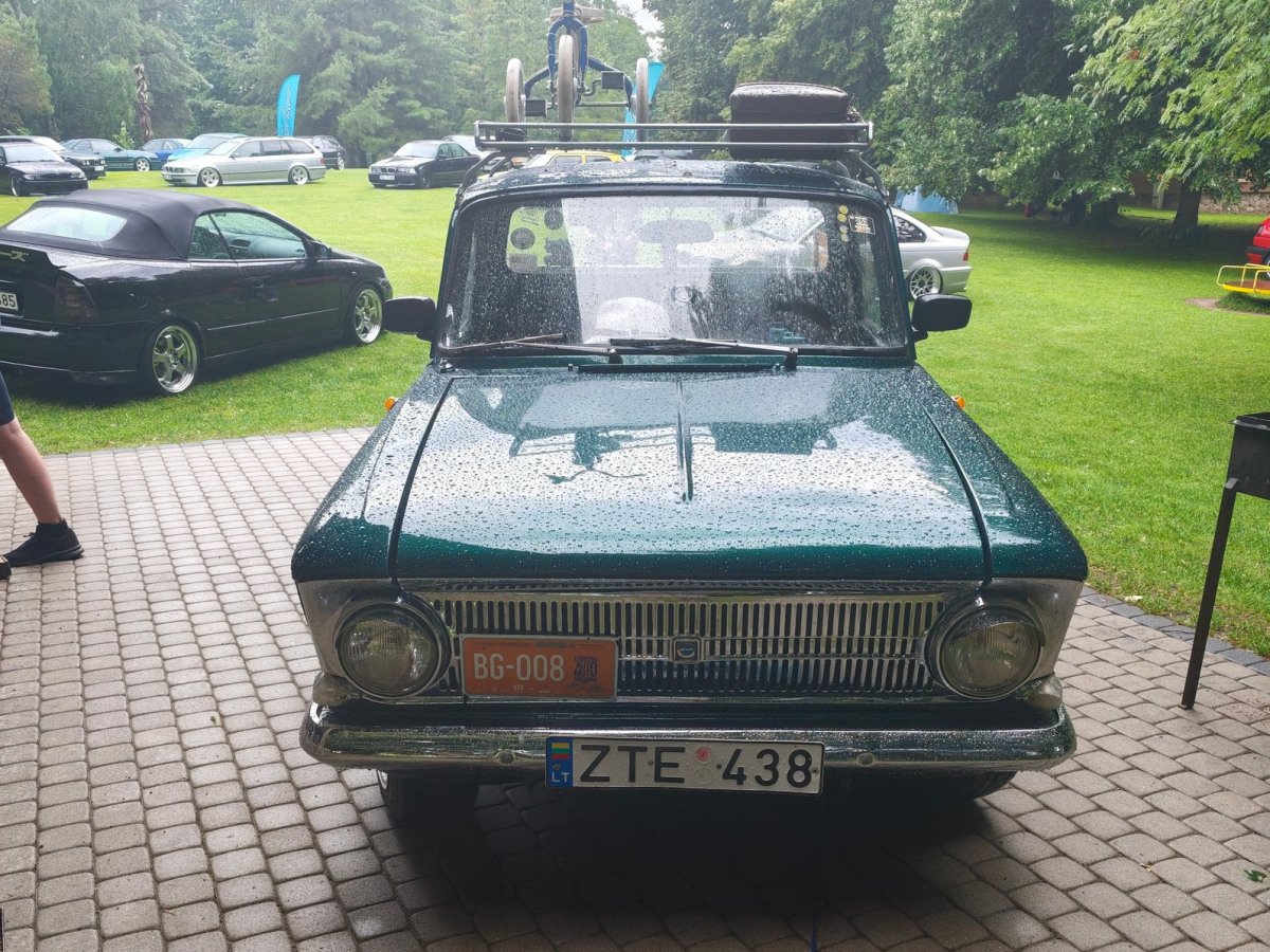 Moskvich 2715 iz