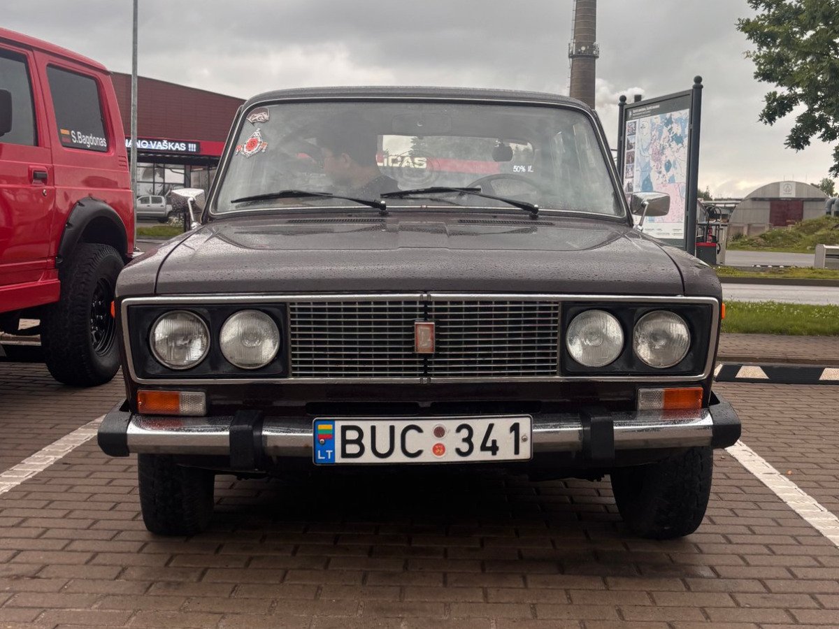 Vaz 21063